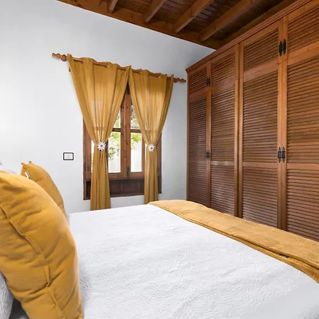 Home2book La Molina B, Cozy *